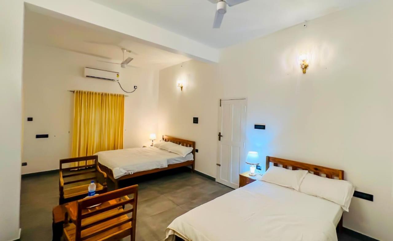 Elzas Fort Inn Kochi Екстериор снимка