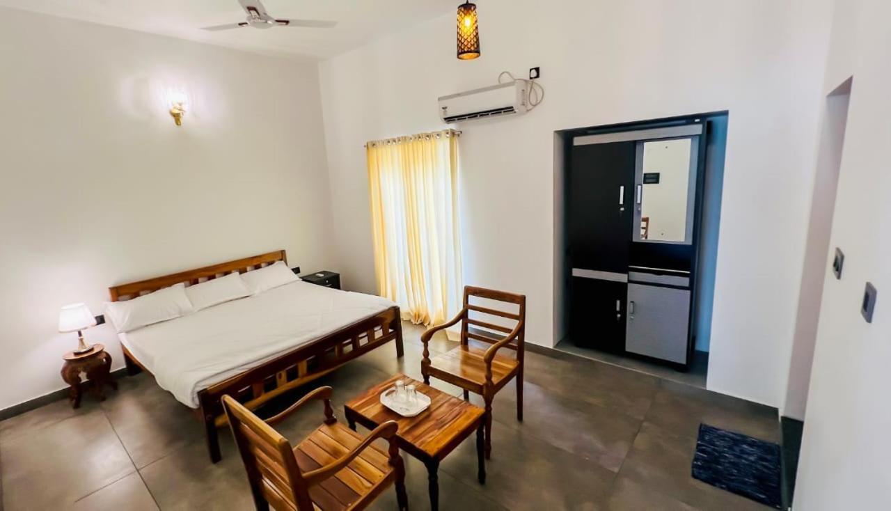 Elzas Fort Inn Kochi Екстериор снимка