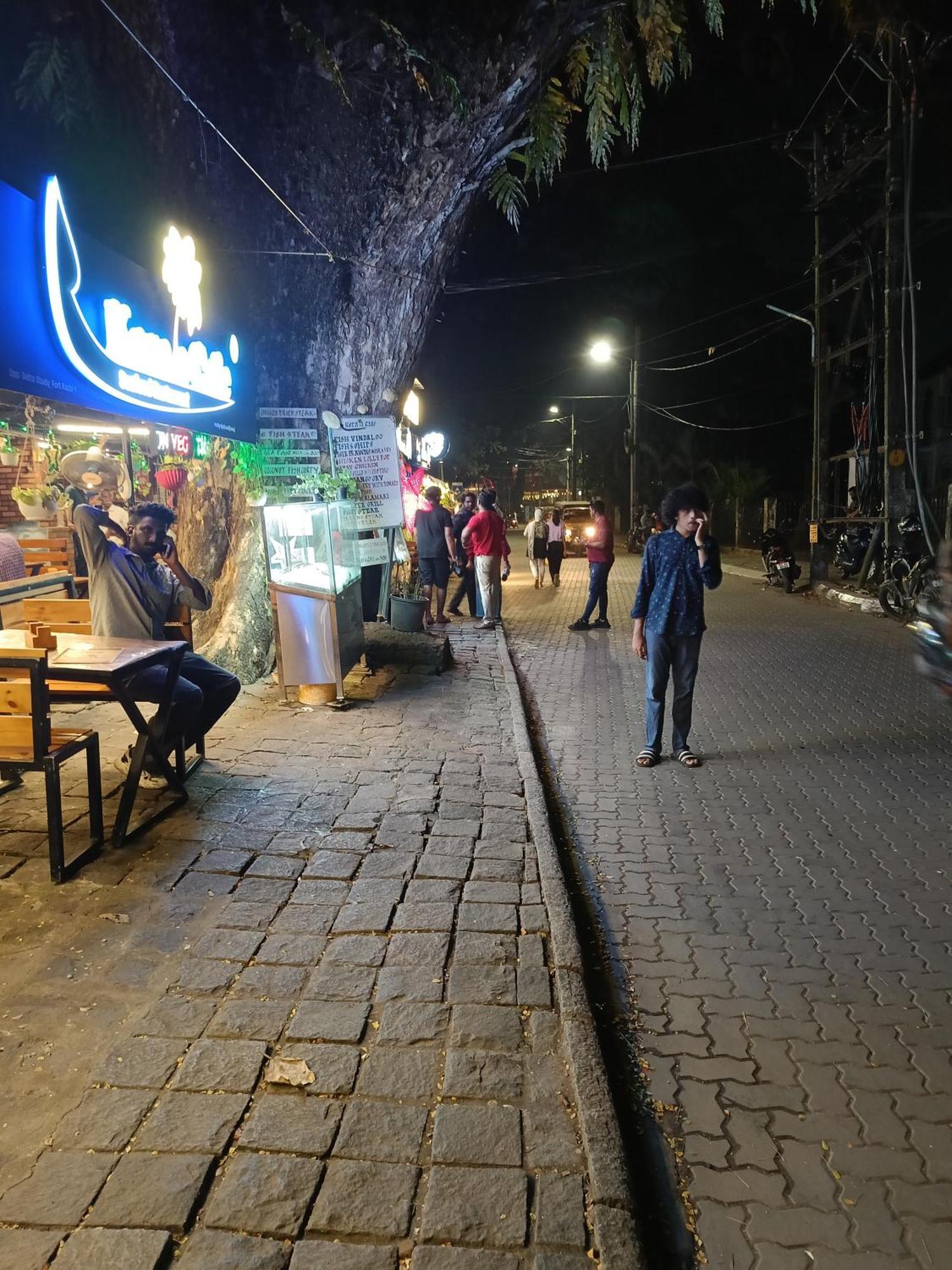Elzas Fort Inn Kochi Екстериор снимка