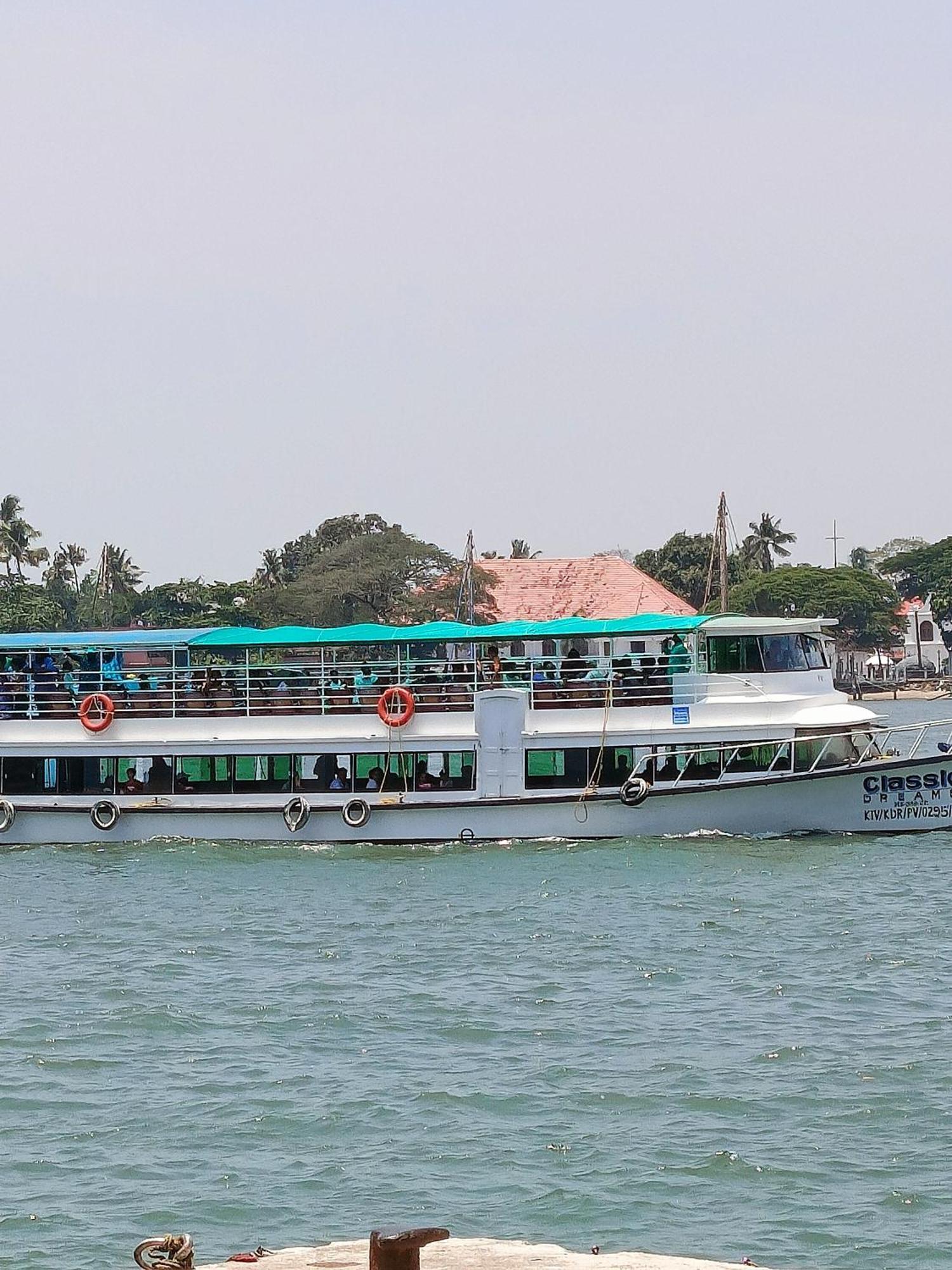 Elzas Fort Inn Kochi Екстериор снимка